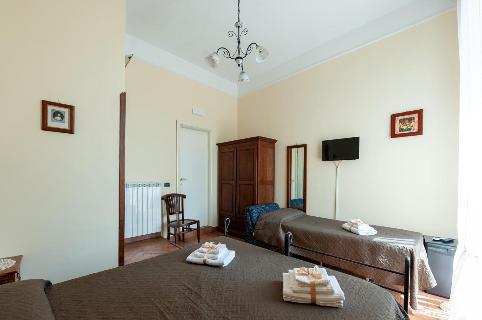 B&B Conte Cavour Napoli Eksteriør bilde