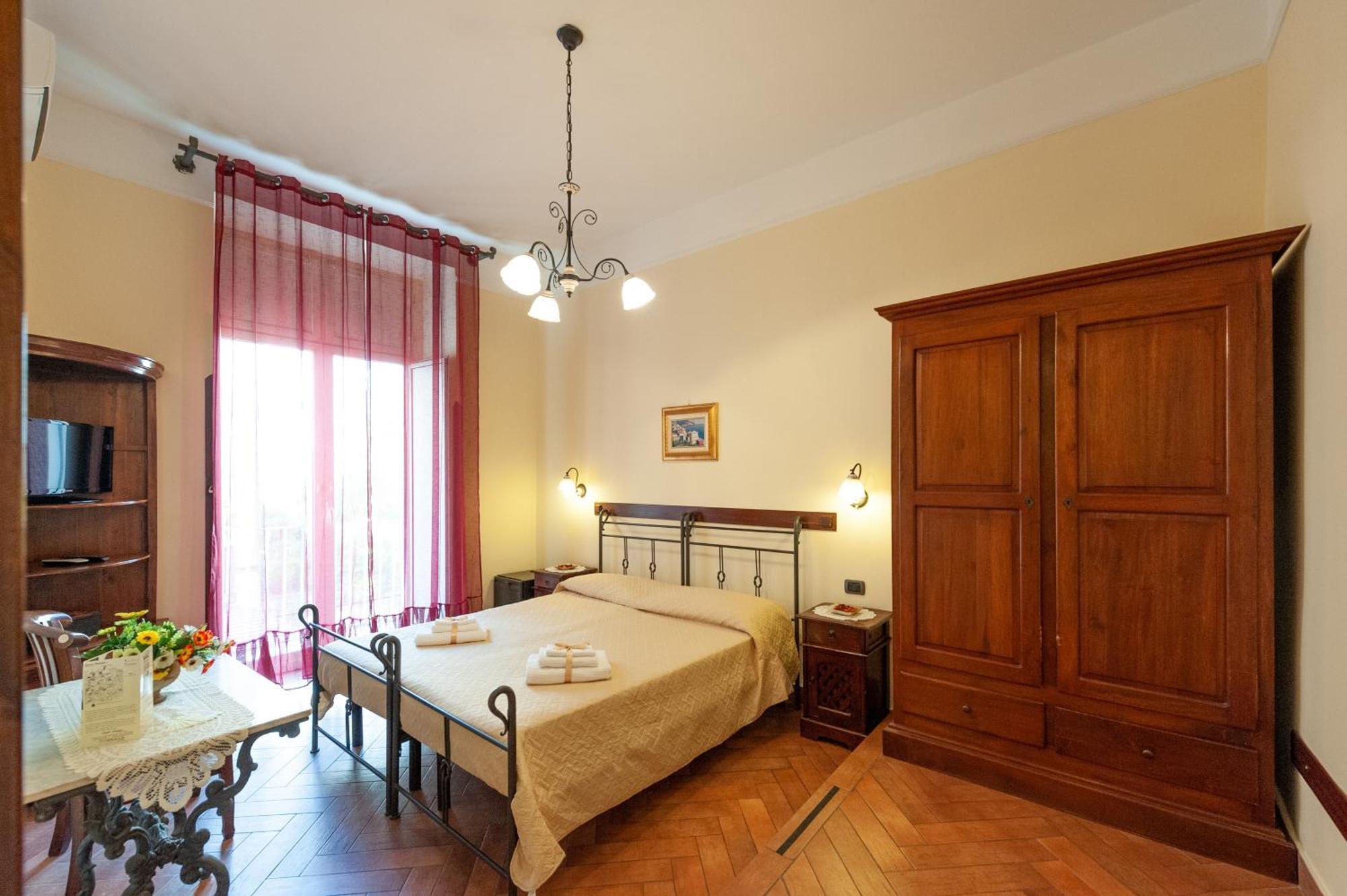 B&B Conte Cavour Napoli Eksteriør bilde