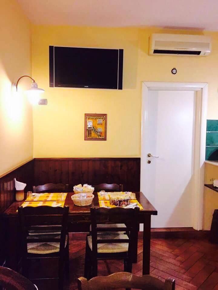 B&B Conte Cavour Napoli Eksteriør bilde