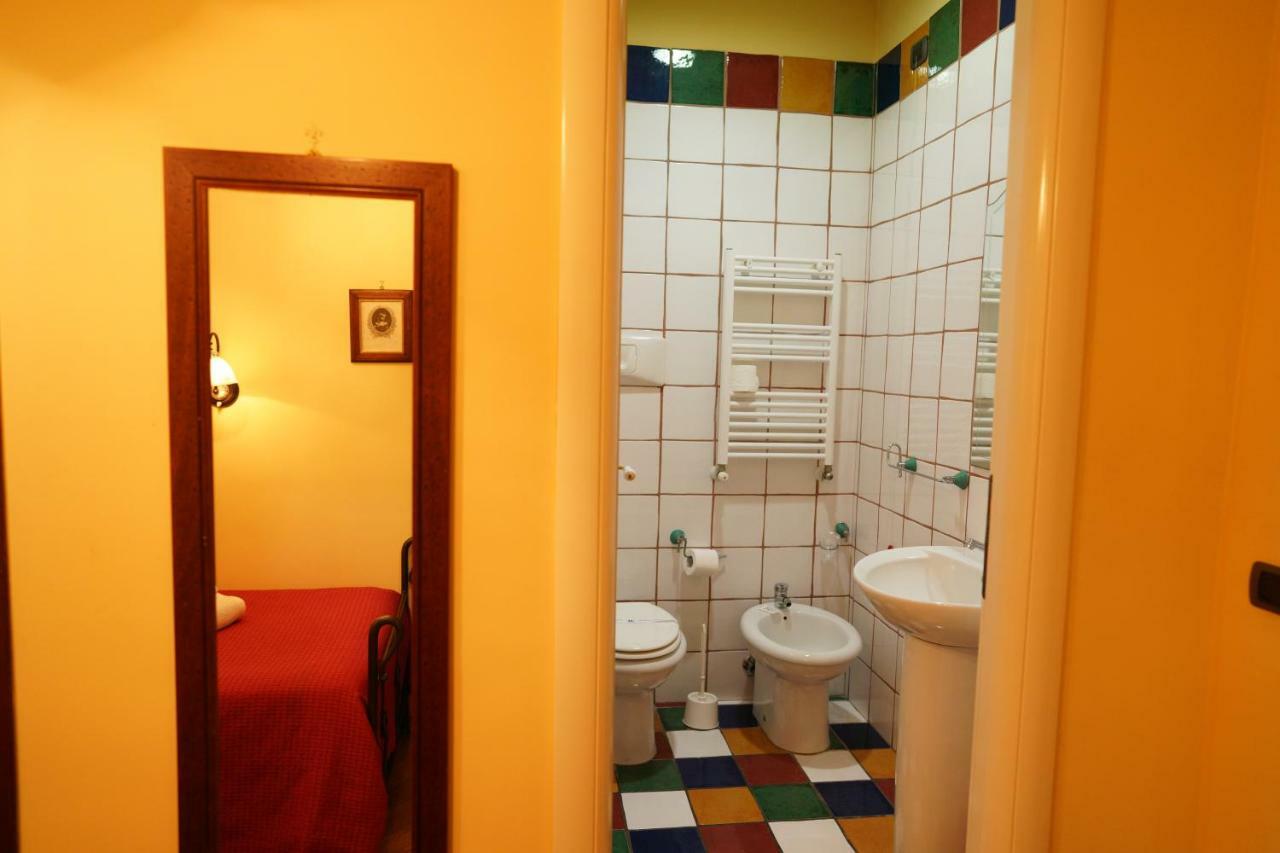 B&B Conte Cavour Napoli Eksteriør bilde