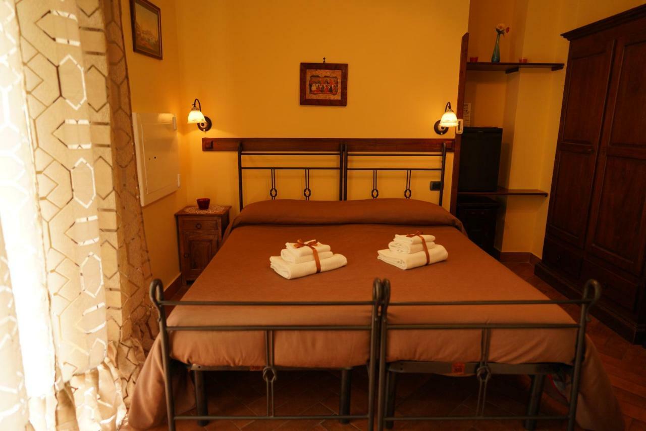 B&B Conte Cavour Napoli Eksteriør bilde