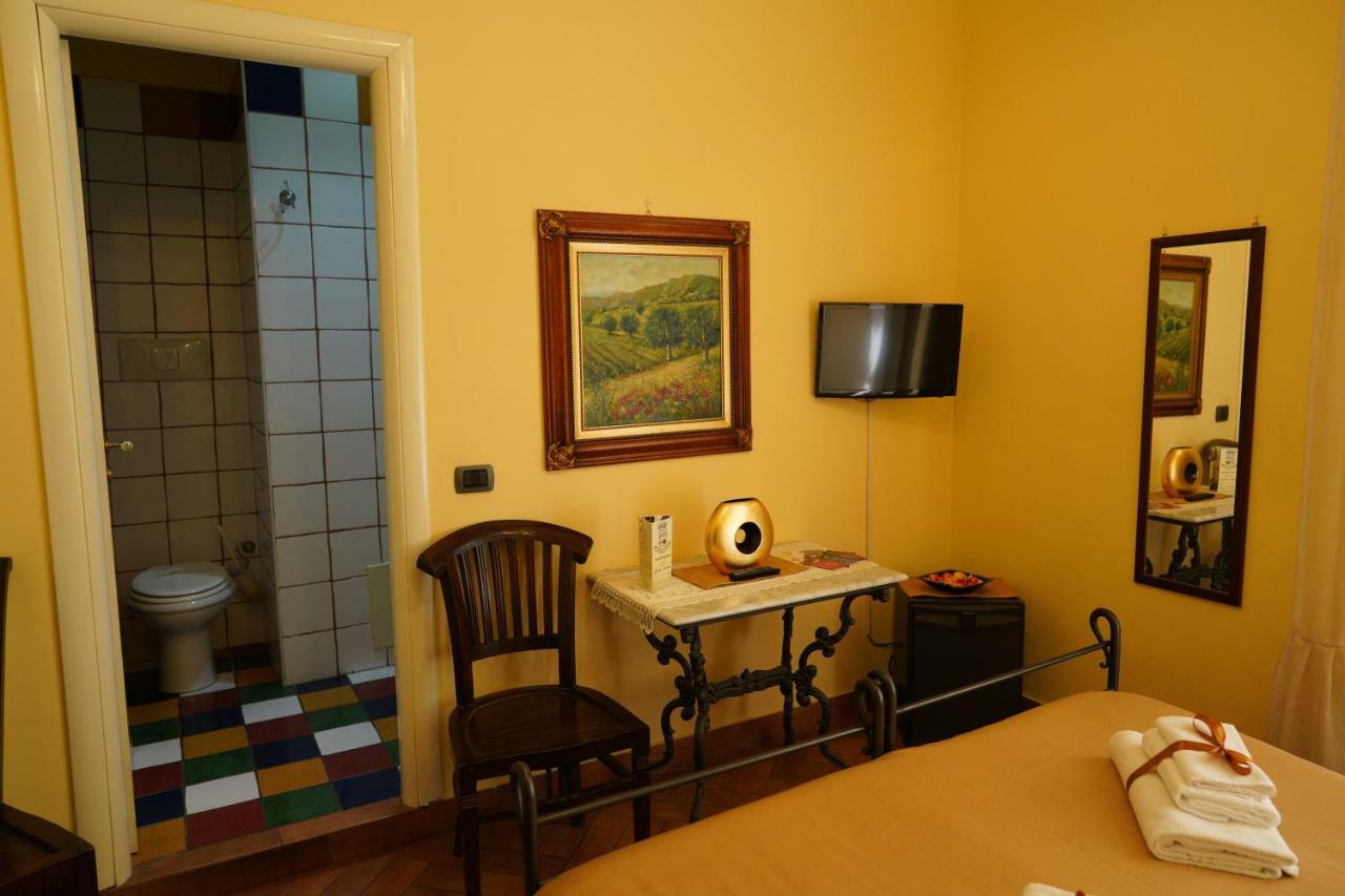 B&B Conte Cavour Napoli Eksteriør bilde