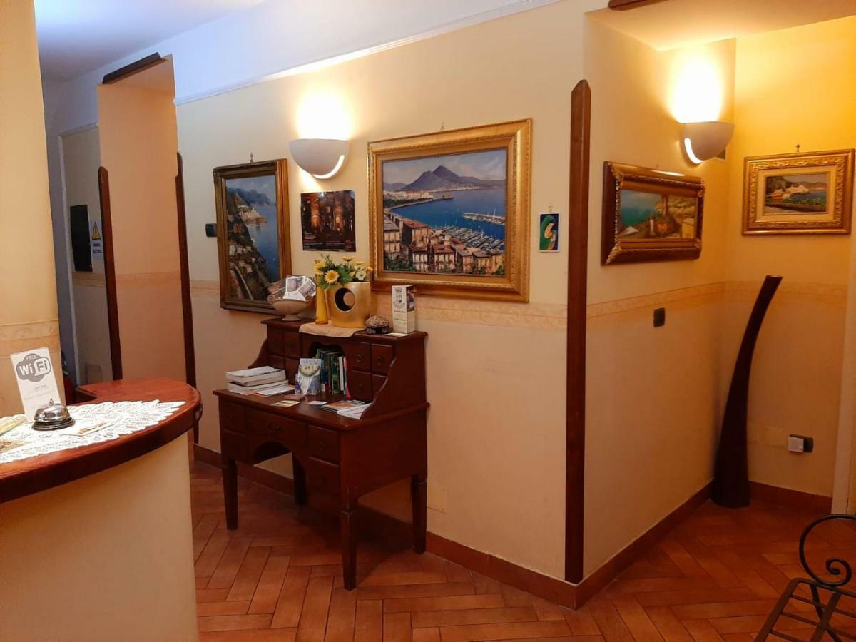 B&B Conte Cavour Napoli Eksteriør bilde